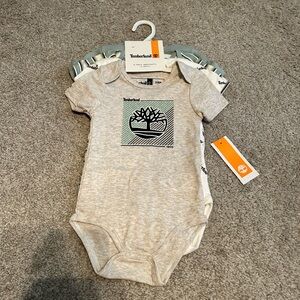 Timberland‎ Bodysuit one piece 18m 4pack NEW